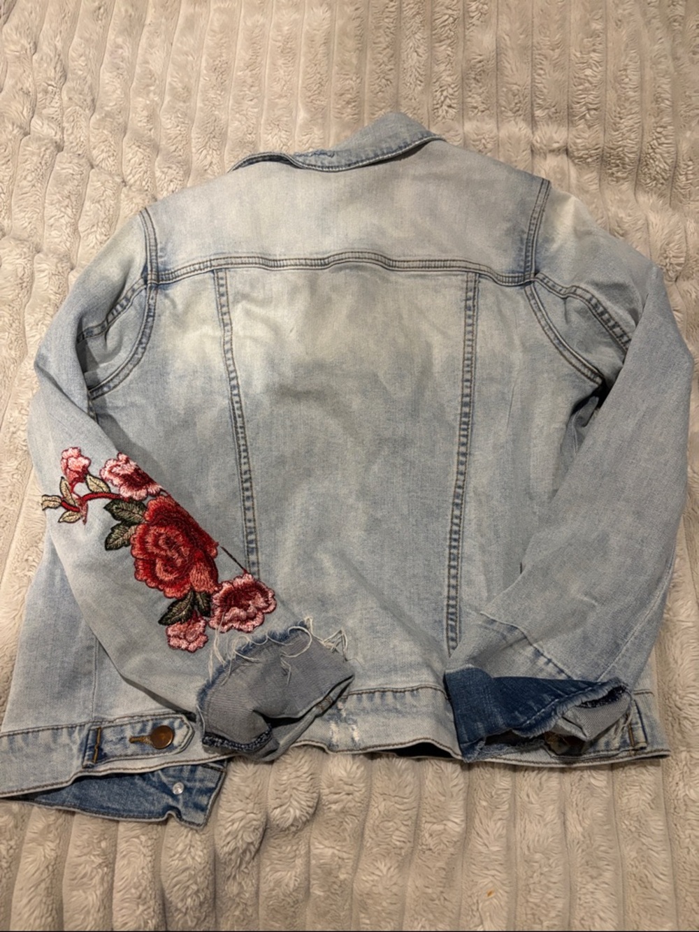 Embroidered Light Wash Denim Jacket - Women by kuts. Size large - Picture 5 of 5